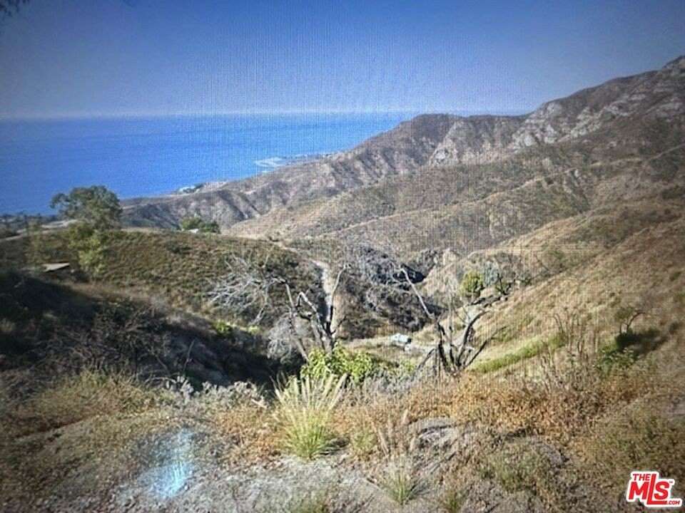 3.19 Acres of Land for Sale in Malibu, California