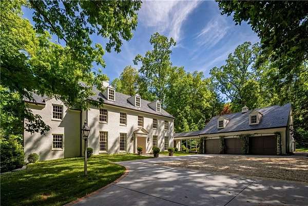 2.74 Acres of Land with Home for Sale in Atlanta, Georgia