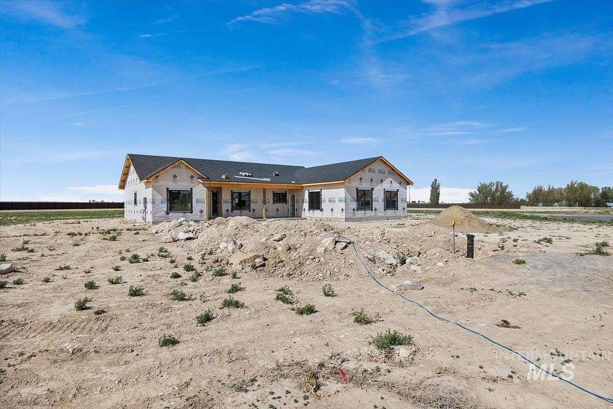 1.85 Acres of Land with Home for Sale in Filer, Idaho