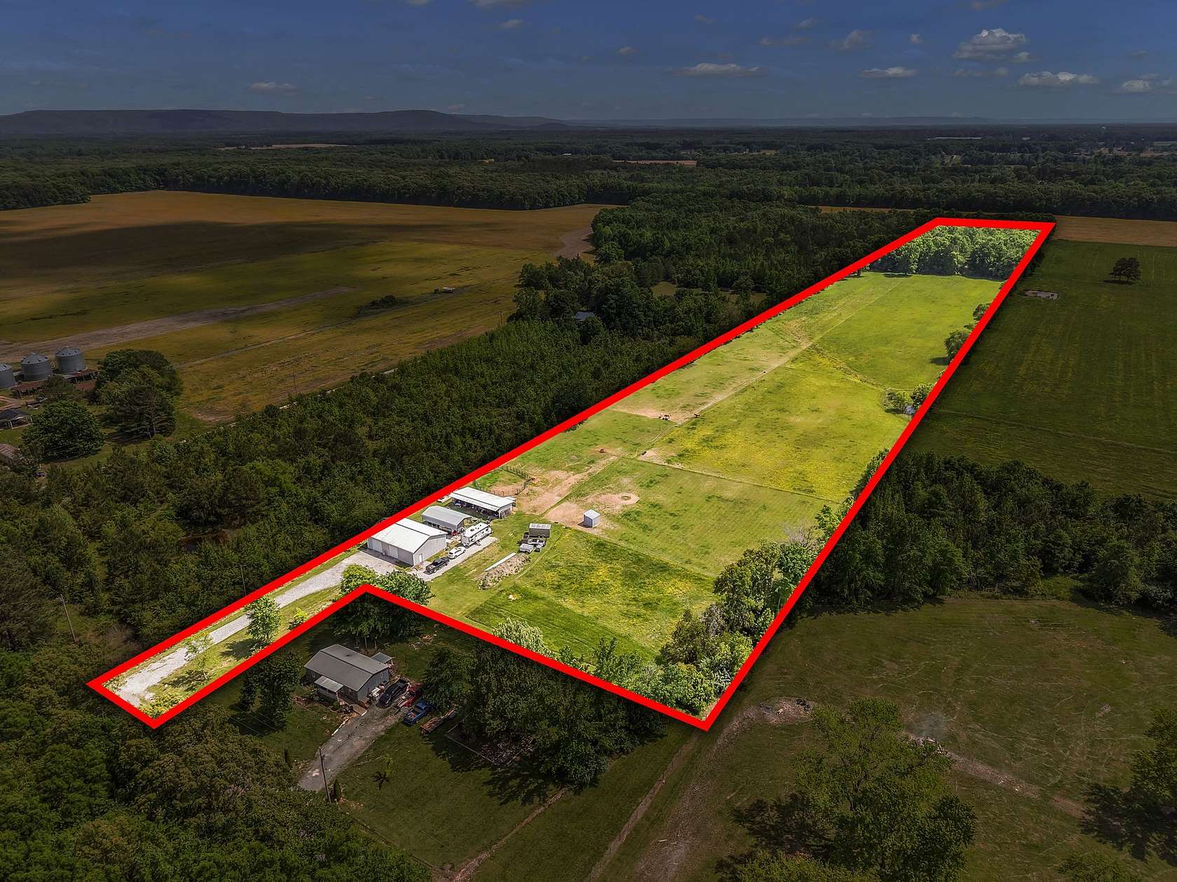 14.7 Acres of Land for Sale in Manchester, Tennessee