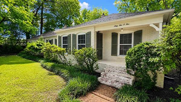2 Acres of Land with Home for Sale in Memphis, Tennessee