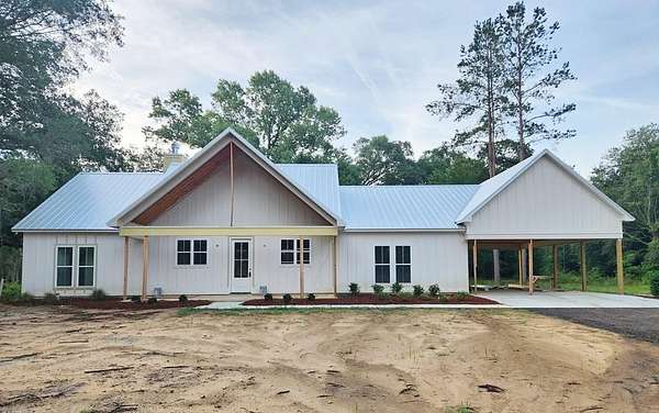 4.29 Acres of Land with Home for Sale in Leesburg, Georgia