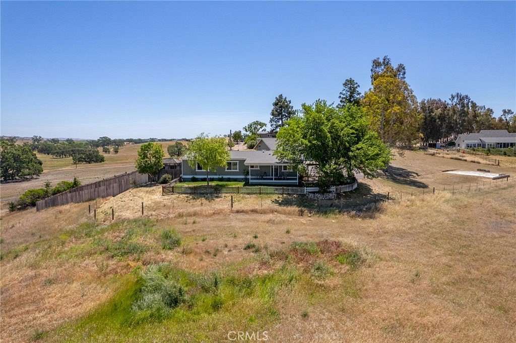 5 Acres of Land with Home for Sale in Templeton, California