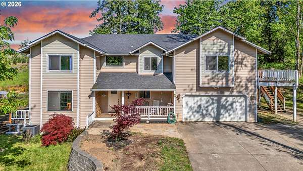 4.9 Acres of Land with Home for Sale in Molalla, Oregon