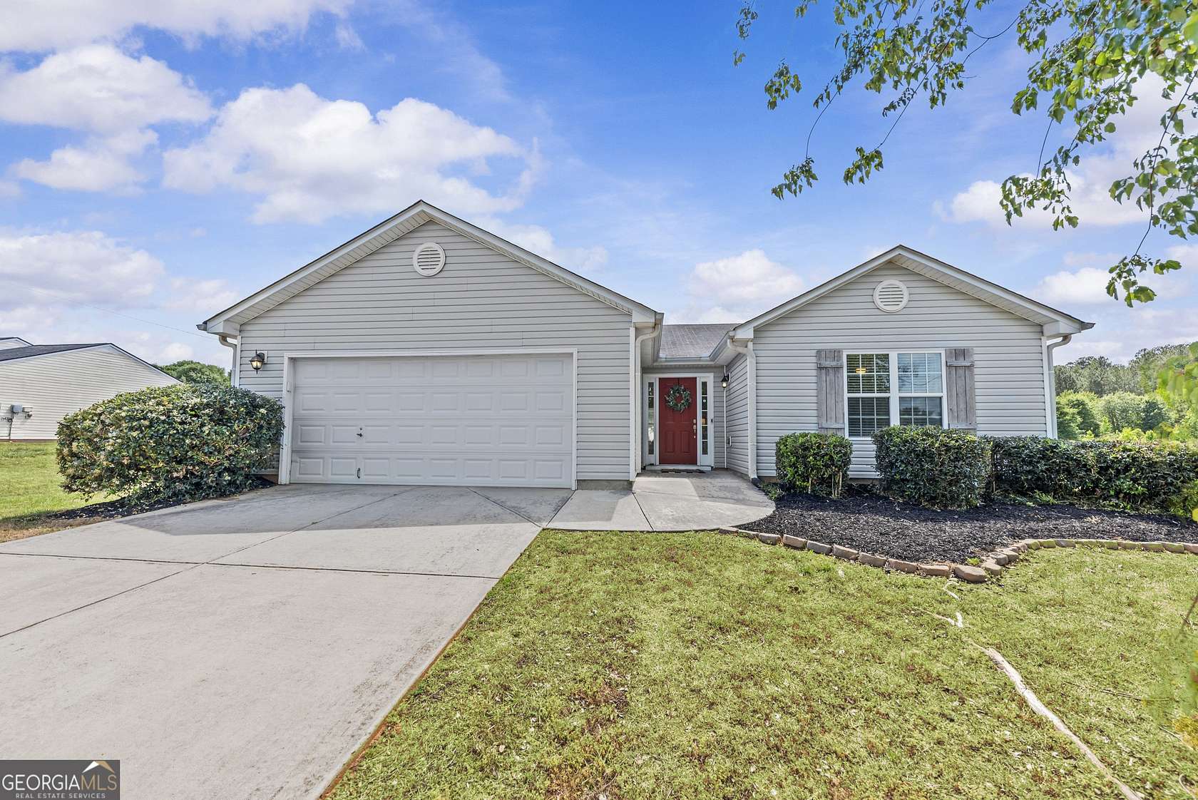 1.5 Acres of Land with Home for Sale in Colbert, Georgia