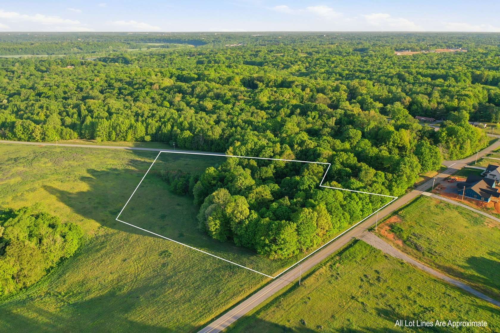 7 Acres of Land for Sale in Clarksville, Tennessee