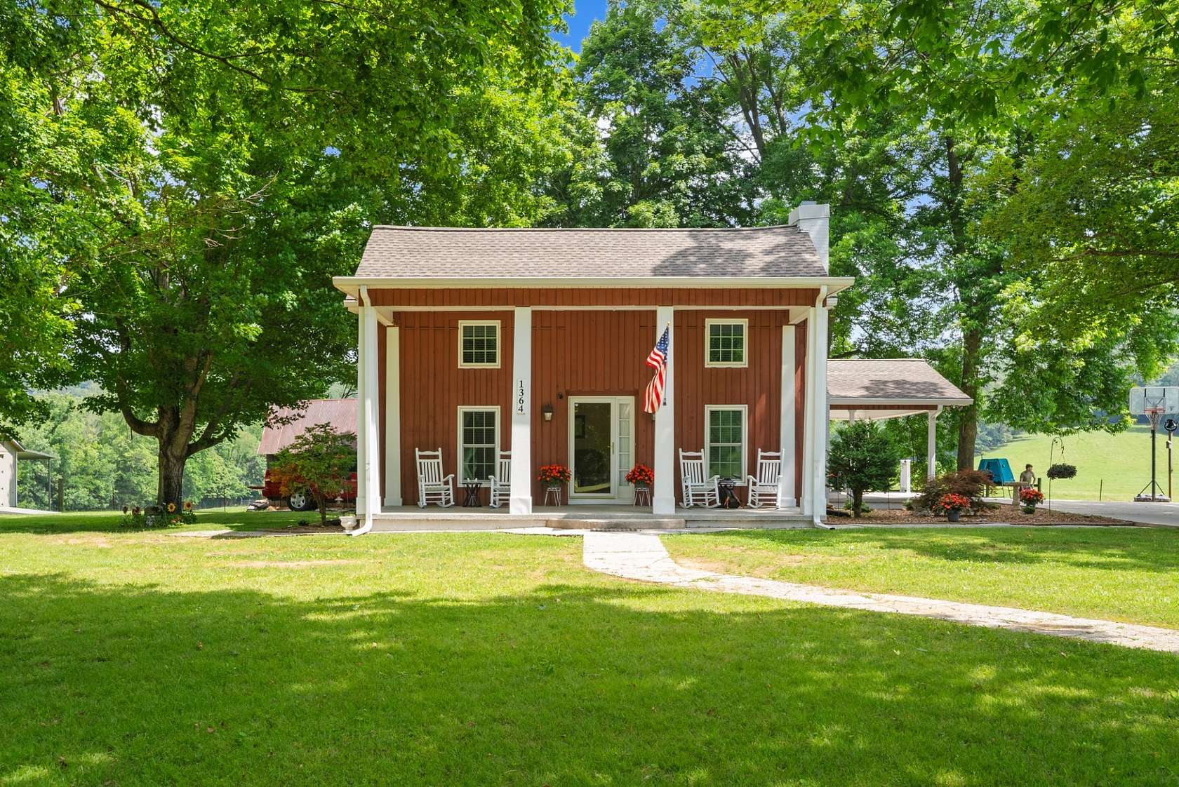 10 Acres of Land with Home for Sale in Sparta, Tennessee