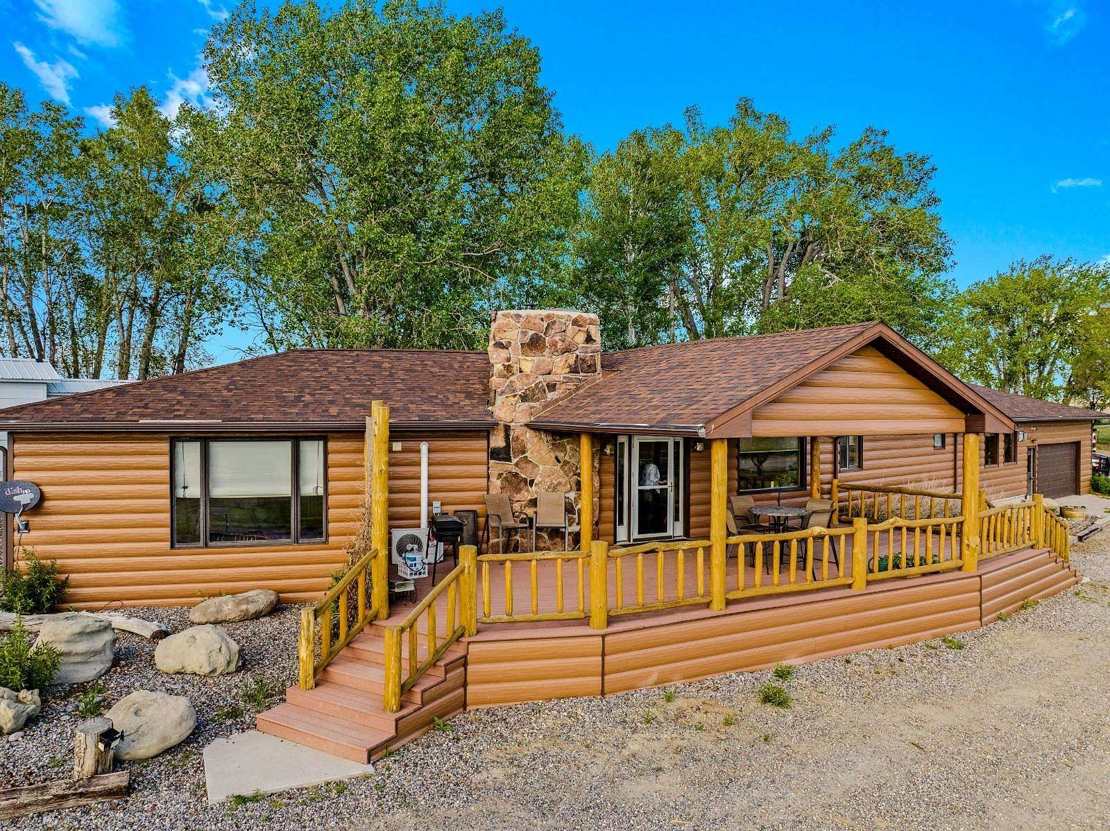 18.2 Acres of Land with Home for Sale in Pavillion, Wyoming