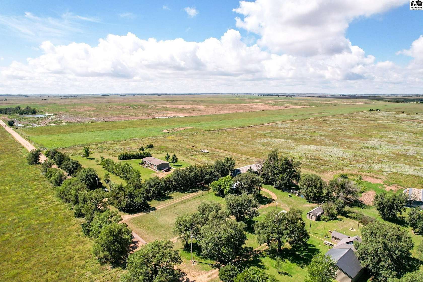 390 Acres of Recreational & Residential Land for Sale in Haviland, Kansas