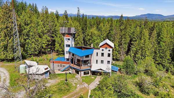 50 Acres of Land with Home for Sale in Sandpoint, Idaho