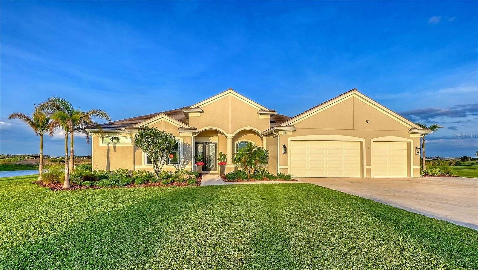 3.14 Acres of Land with Home for Sale in Sarasota, Florida