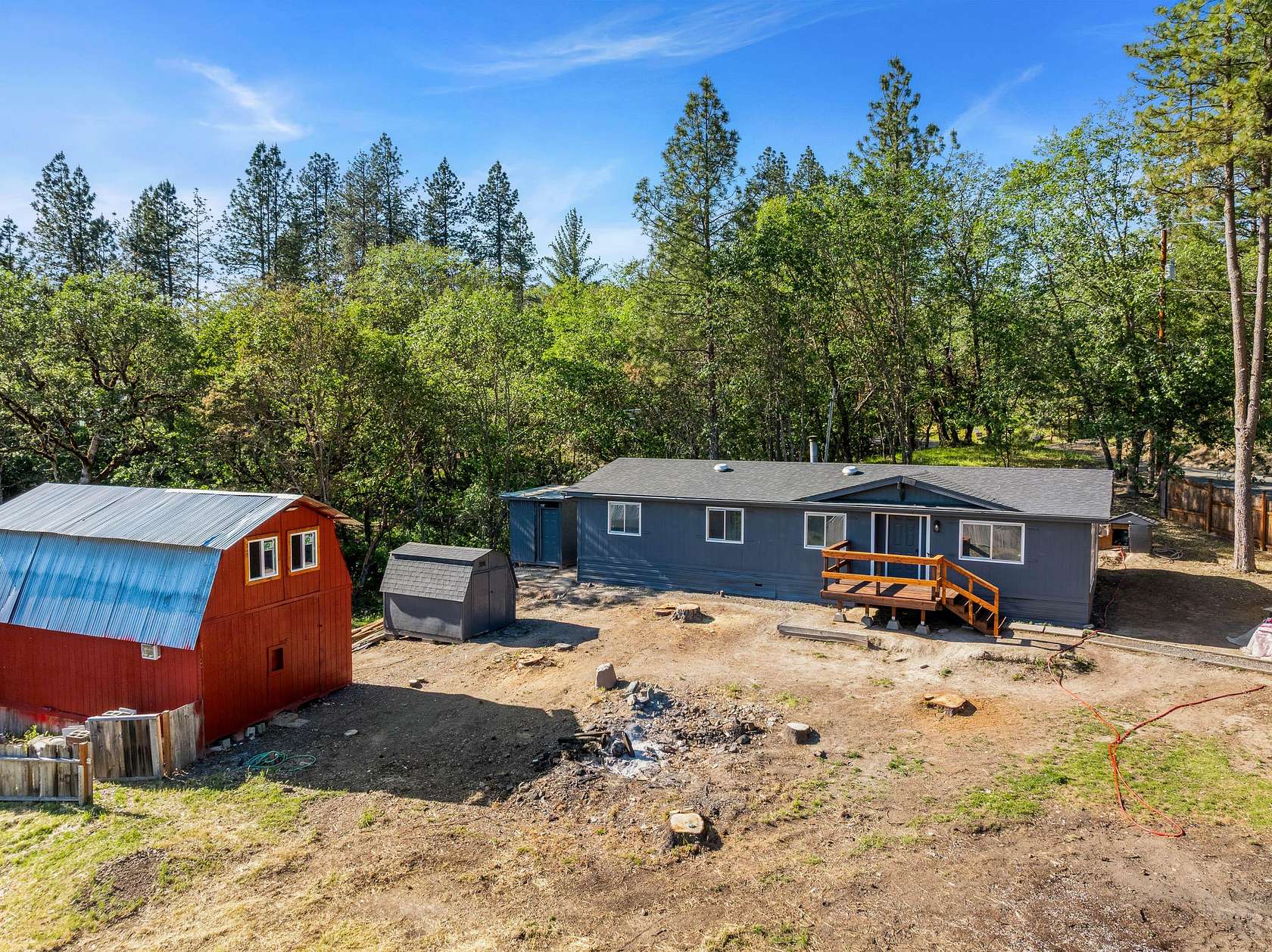 2.1 Acres of Land with Home for Sale in Grants Pass, Oregon
