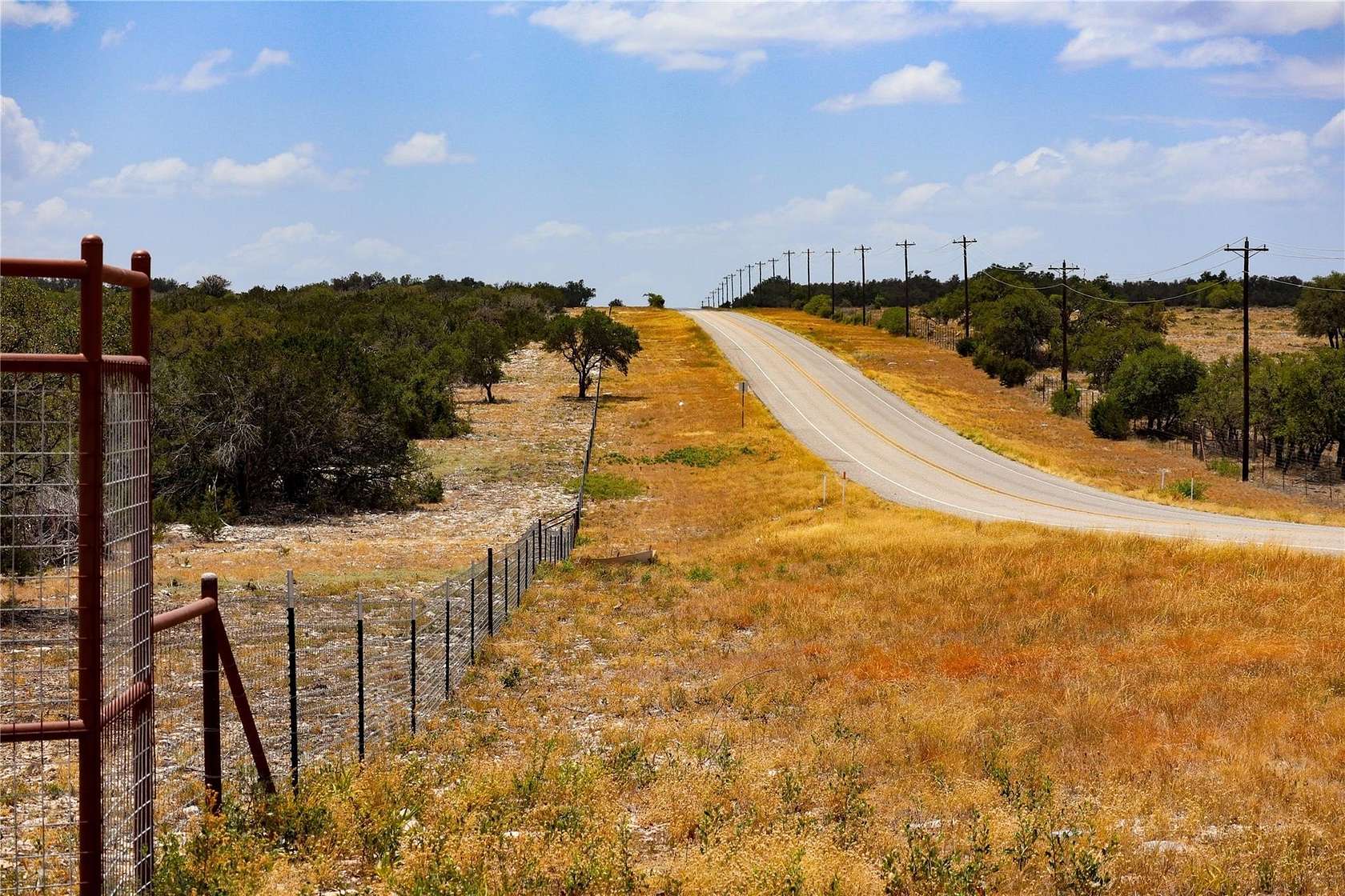 674 Acres of Recreational & Residential Land for Sale in Mountain Home, Texas