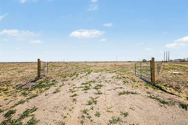 38 Acres of Land for Sale in Fort Lupton, Colorado