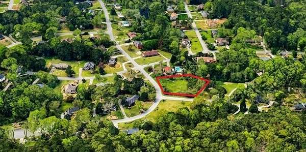 0.9 Acres of Residential Land for Sale in Lilburn, Georgia