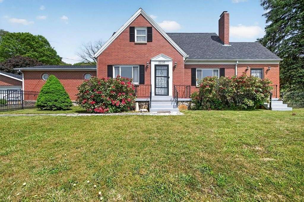 20.3 Acres of Land with Home for Sale in Bluefield, Virginia