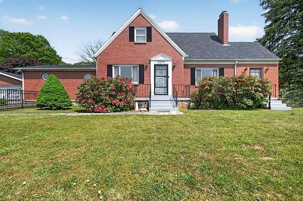 20.3 Acres of Land with Home for Sale in Bluefield, Virginia
