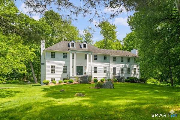 4.4 Acres of Land with Home for Sale in New Canaan, Connecticut