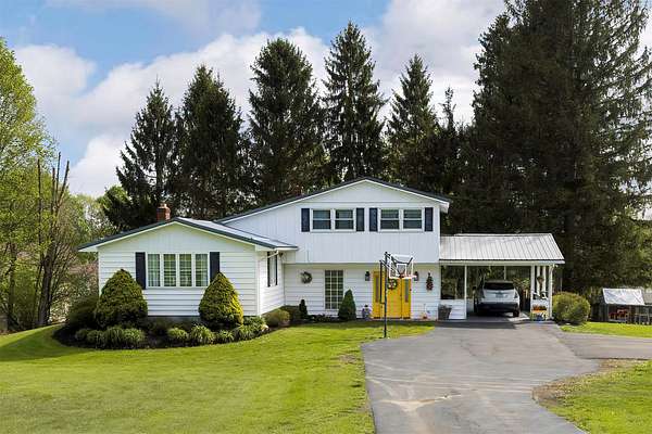 1.72 Acres of Land with Home for Sale in Edinboro, Pennsylvania