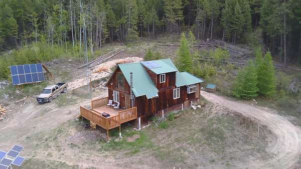20 Acres of Recreational Land with Home for Sale in Republic, Washington