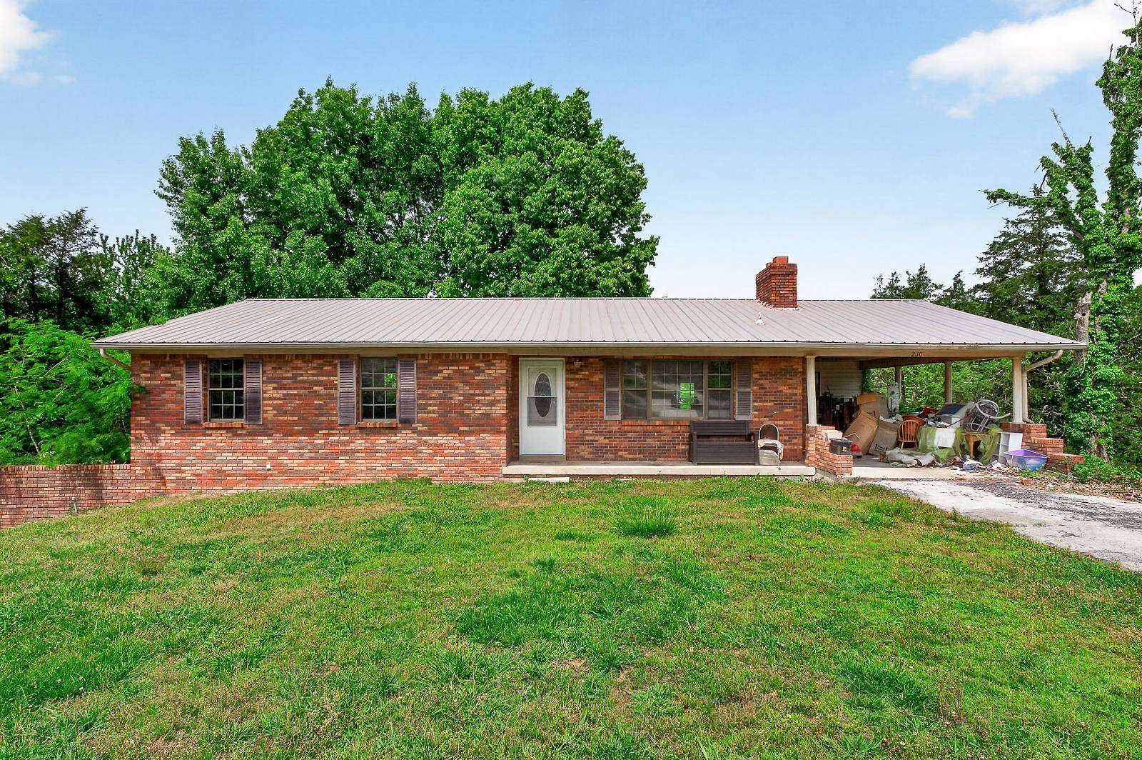 2.59 Acres of Land with Home for Auction in Gainesboro, Tennessee