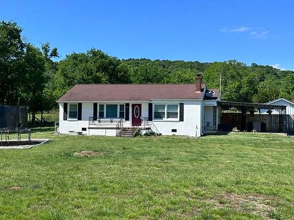 9.18 Acres of Land with Home for Sale in Lebanon, Tennessee