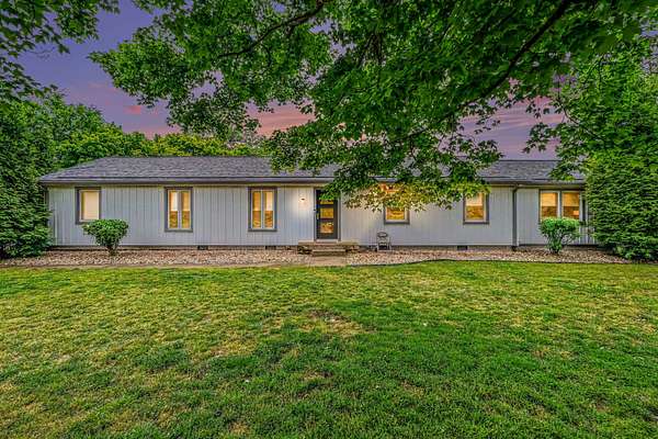 2 Acres of Land with Home for Sale in Nashville, Tennessee