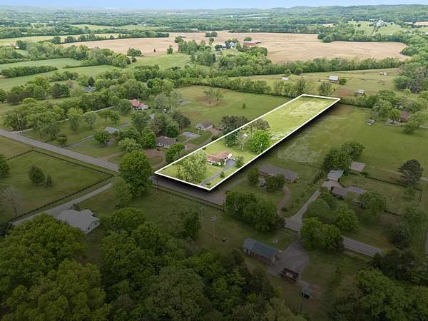 3 Acres of Land with Home for Sale in Franklin, Tennessee