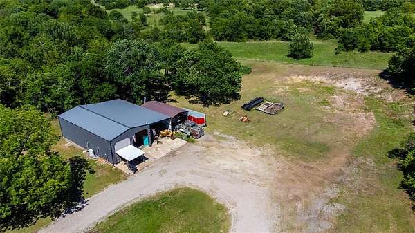 5 Acres of Residential Land for Sale in Stratford, Oklahoma