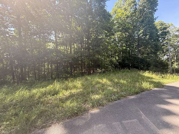 0.5 Acres of Land for Sale in Nancy, Kentucky