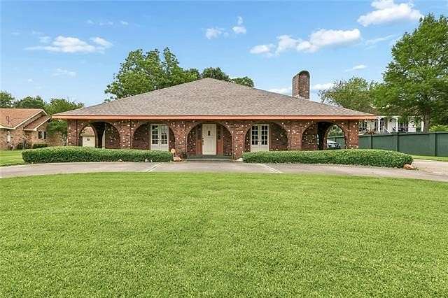 2 Acres of Land with Home for Sale in Waggaman, Louisiana