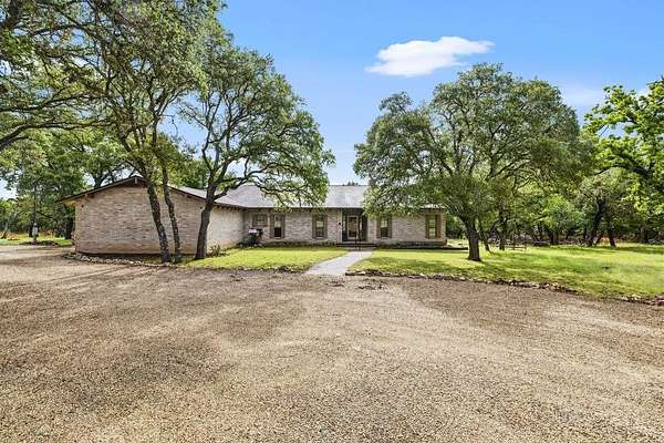 5.18 Acres of Land with Home for Sale in Kerrville, Texas