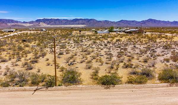 2 Acres of Residential Land for Sale in Golden Valley, Arizona