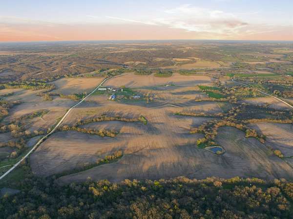 198 Acres of Land for Sale in Lovilia, Iowa