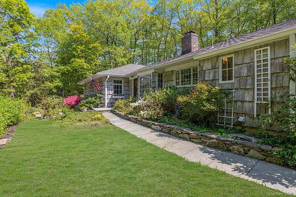 2 Acres of Land with Home for Lease in Oyster Bay Cove, New York
