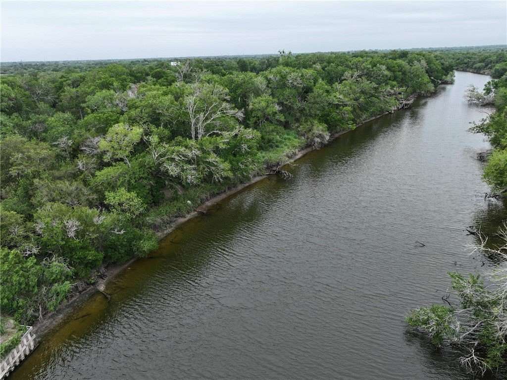 1.62 Acres of Residential Land for Sale in Woodsboro, Texas