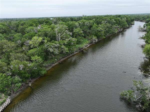 1.62 Acres of Residential Land for Sale in Woodsboro, Texas