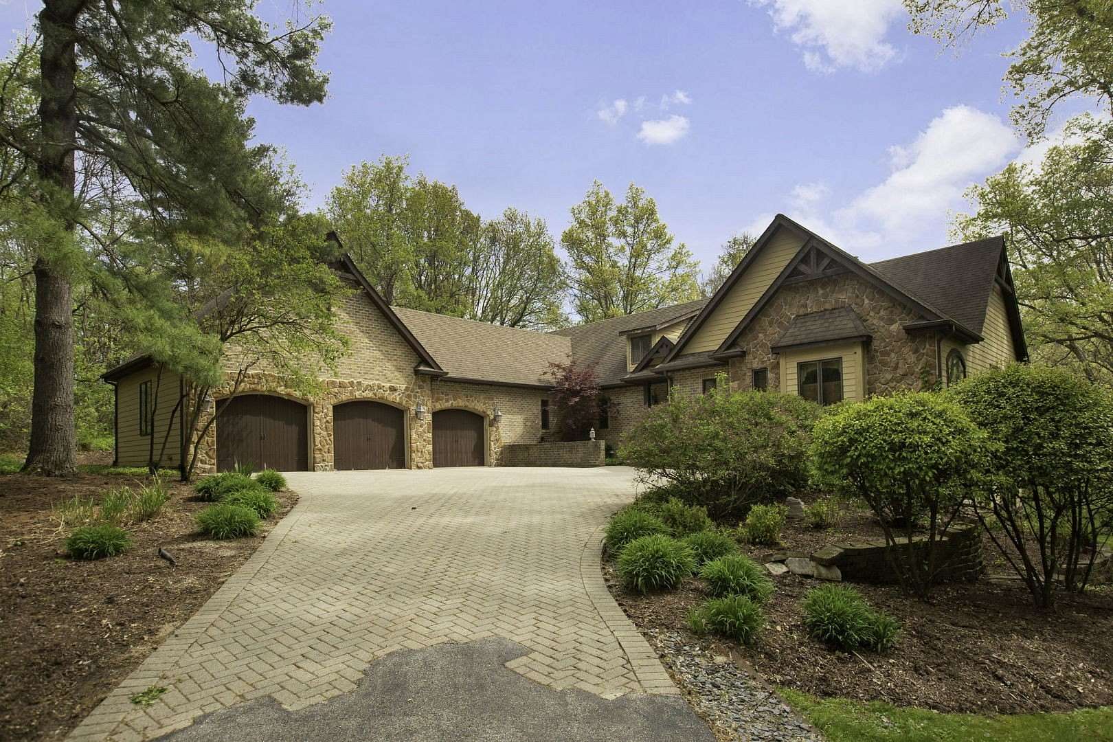 5 Acres of Land with Home for Sale in Woodstock, Illinois
