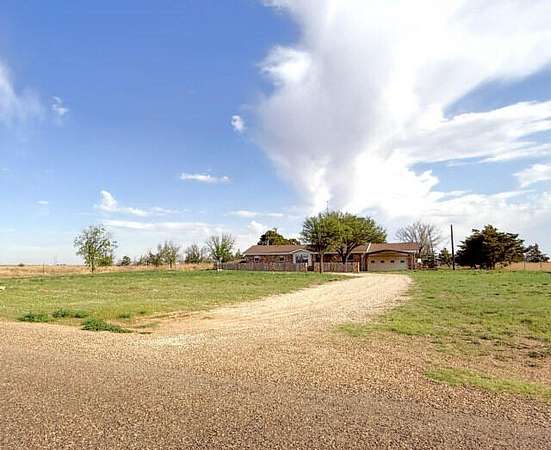 4.28 Acres of Land with Home for Sale in Seagraves, Texas