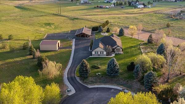5 Acres of Land with Home for Sale in Spokane, Washington