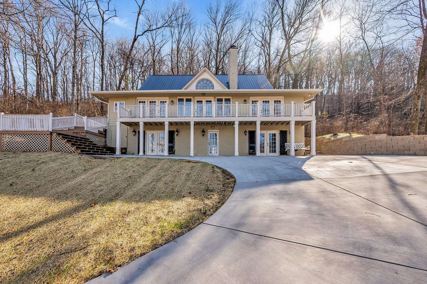 2.25 Acres of Land with Home for Sale in Nashville, Tennessee