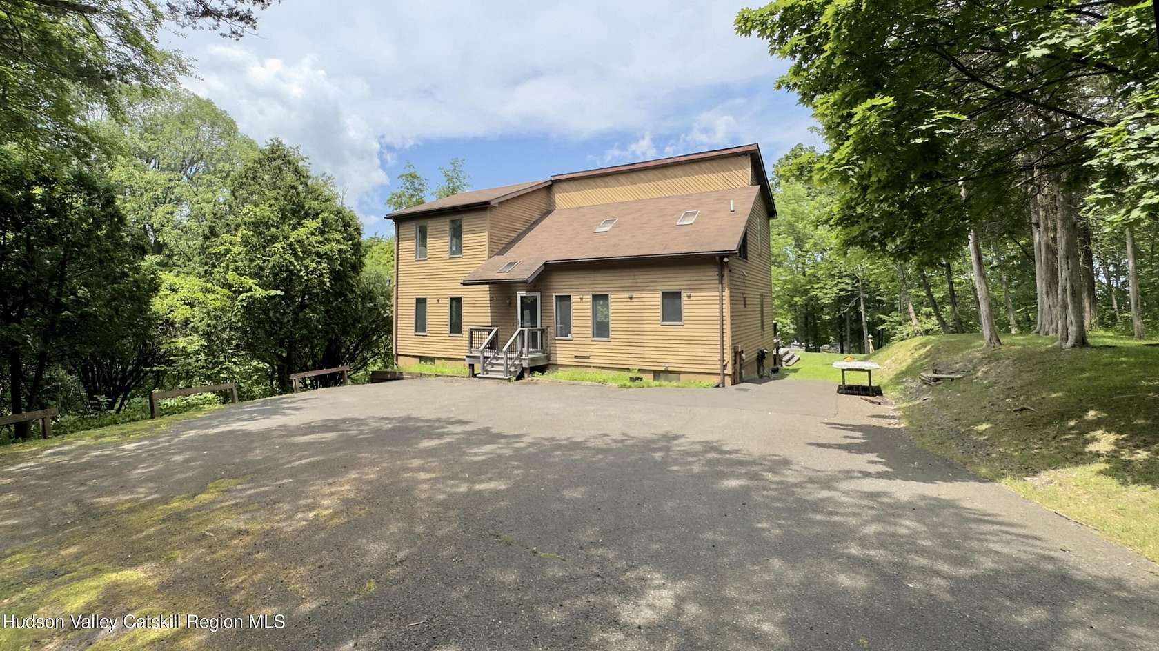 3.24 Acres of Land with Home for Sale in Athens, New York