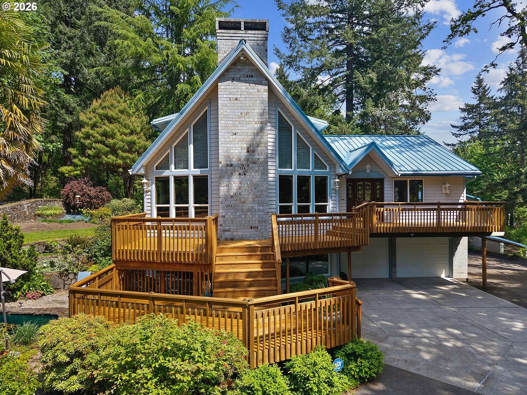 4.85 Acres of Land with Home for Sale in Oregon City, Oregon