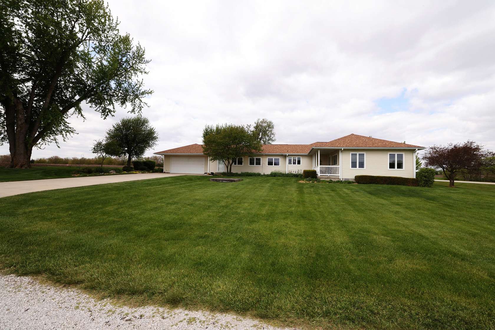 3.25 Acres of Land with Home for Sale in Boone, Iowa