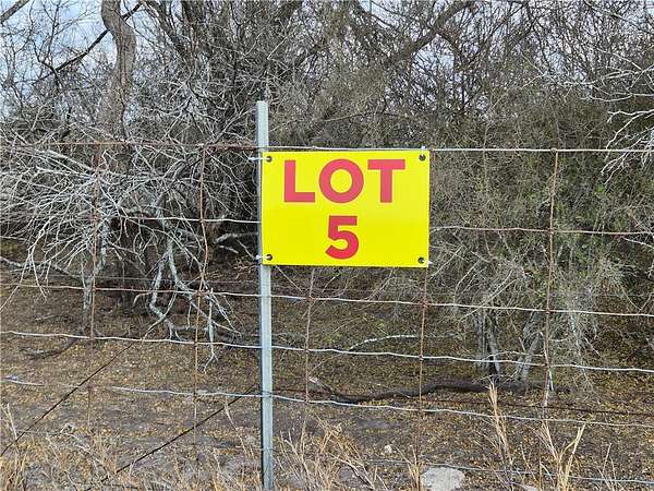 2.5 Acres of Residential Land for Sale in Kingsville, Texas