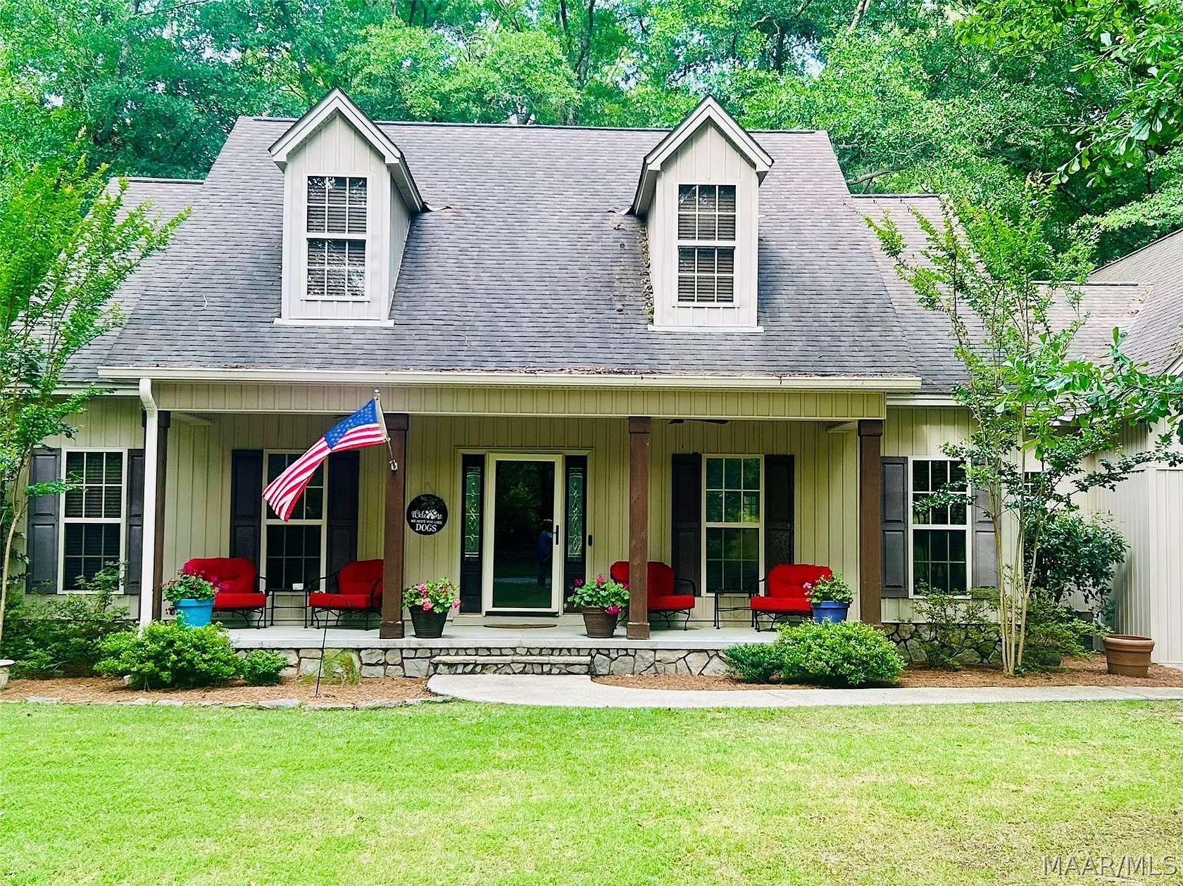 3 Acres of Land with Home for Sale in Eclectic, Alabama