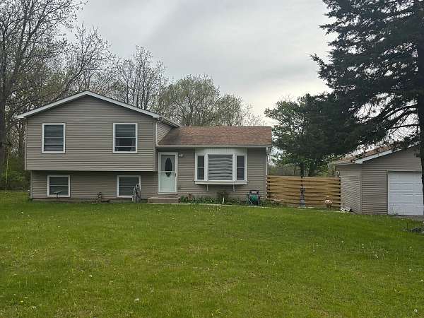 5 Acres of Land with Home for Lease in Lake Villa, Illinois