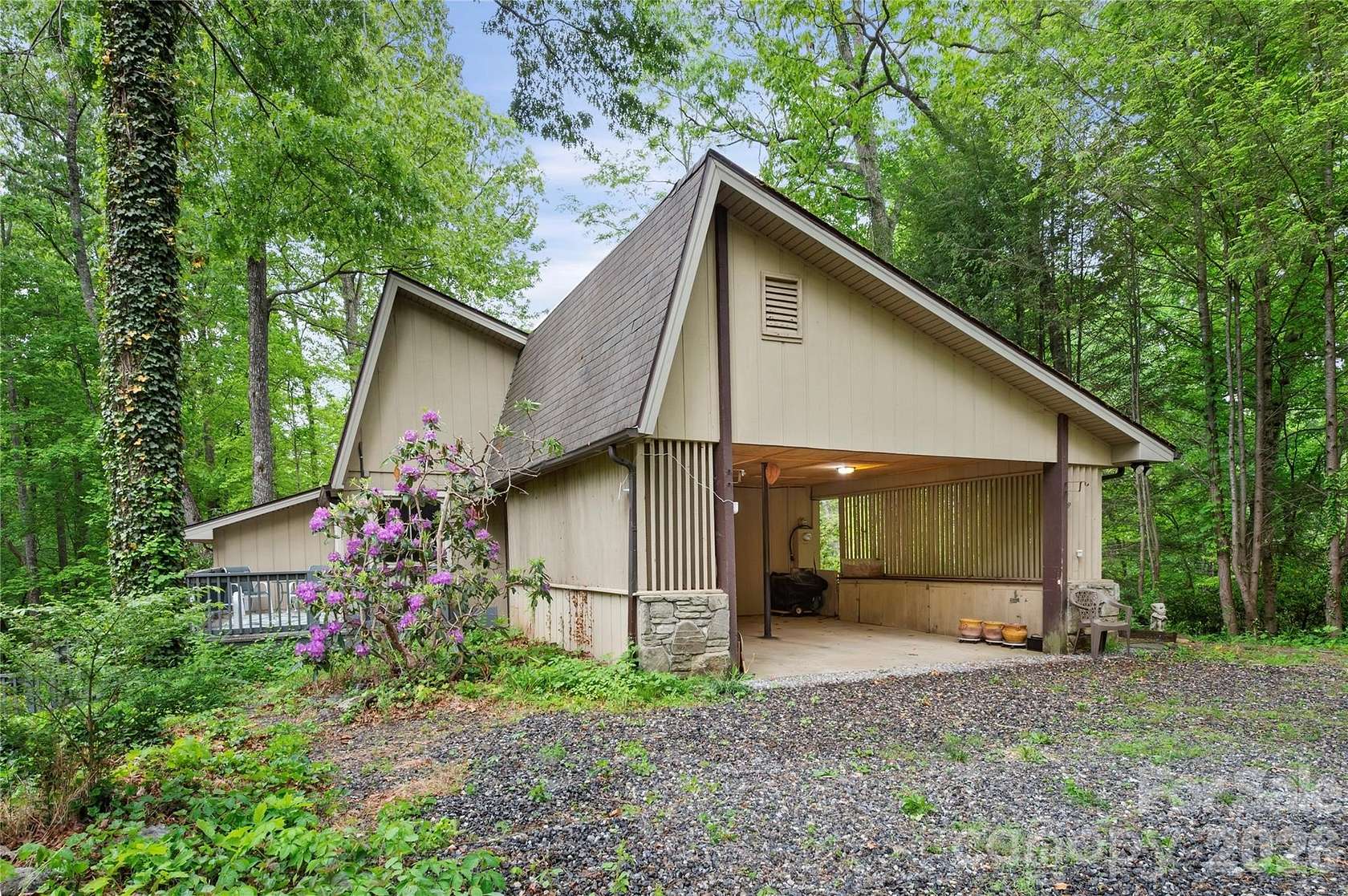 2.52 Acres of Land with Home for Sale in Fairview, North Carolina