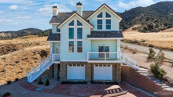 3 Acres of Land with Home for Sale in Tehachapi, California