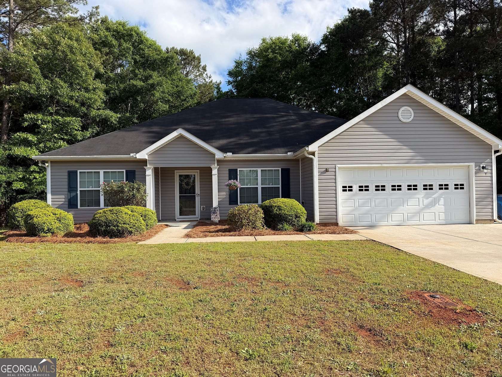 1.62 Acres of Land with Home for Sale in Bethlehem, Georgia